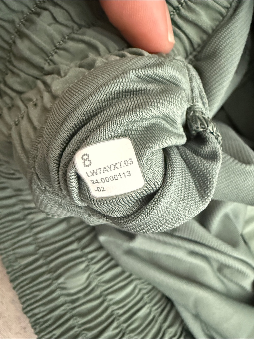 lululemon Hotty Hot 4” high Rise Women's Athletic Shorts - gray eucalyptus Green - Picture 5 of 5
